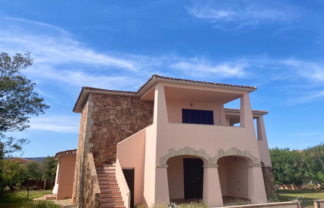 Iss Travel, Le Carrube Two Bedrooms Apartments With Air Conditioning 산테오도로 외부 사진