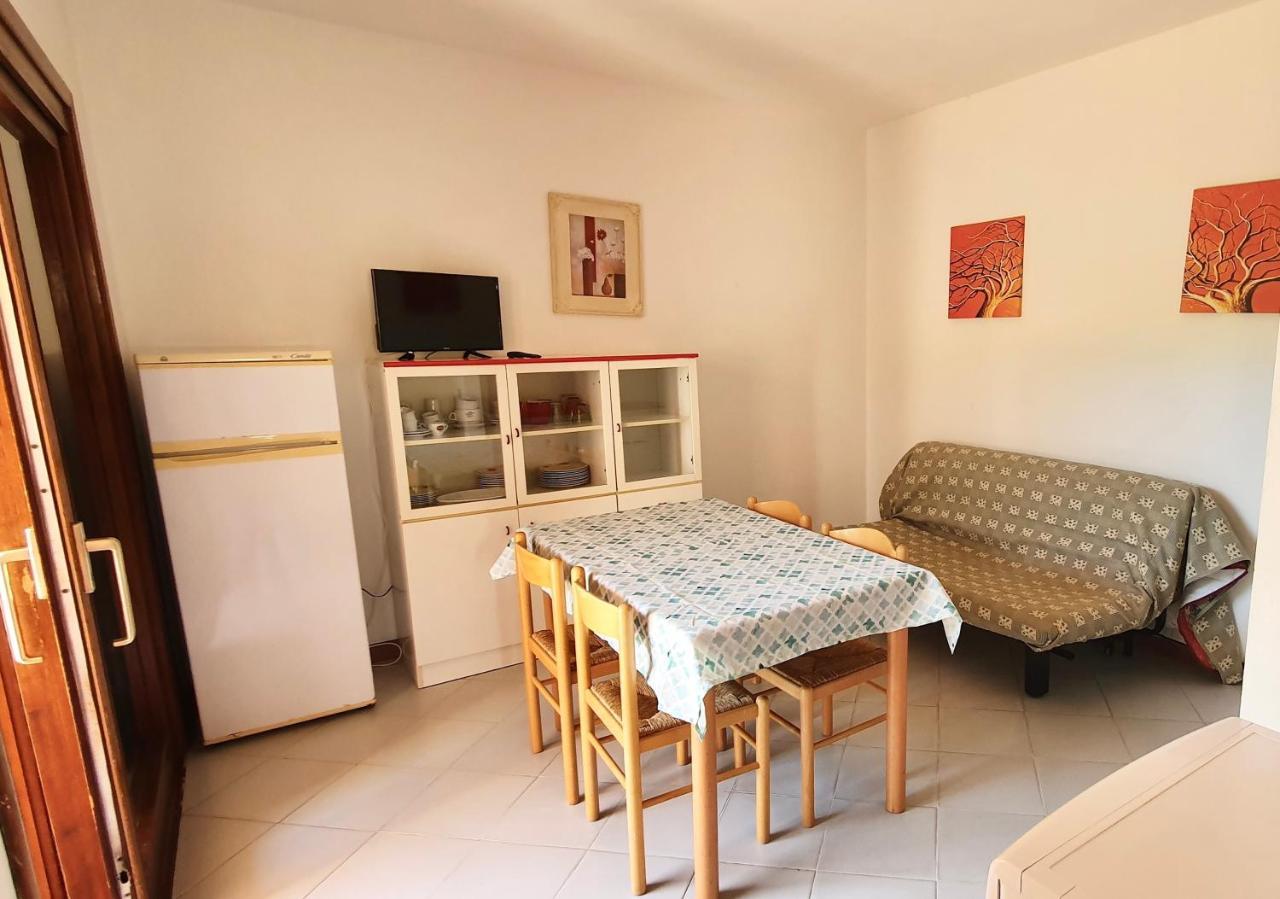 Iss Travel, Le Carrube Two Bedrooms Apartments With Air Conditioning 산테오도로 외부 사진