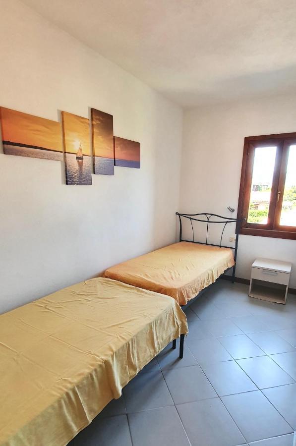 Iss Travel, Le Carrube Two Bedrooms Apartments With Air Conditioning 산테오도로 외부 사진